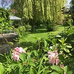 Le Logis De Pitry Bed & Breakfast Thierville