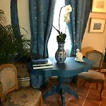 Le Logis De Pitry Bed & Breakfast