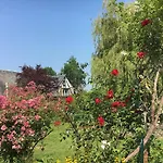 Le Logis De Pitry Bed & Breakfast 4*
