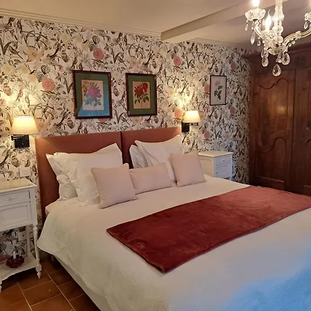 Le Logis De Pitry Bed & Breakfast 4*