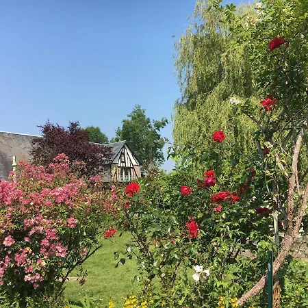 Le Logis De Pitry Bed & Breakfast 4*