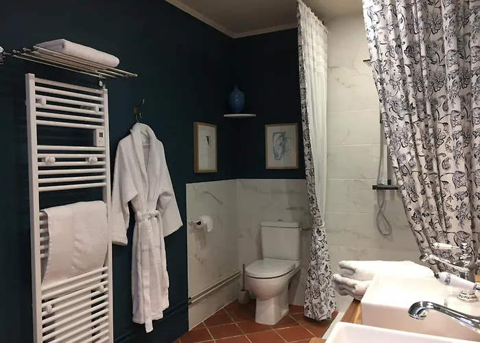 Le Logis De Pitry Bed & Breakfast 4*