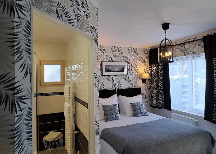 Le Logis De Pitry Bed & Breakfast