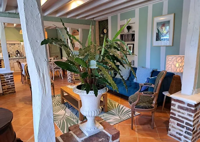 Le Logis De Pitry Bed & Breakfast Thierville